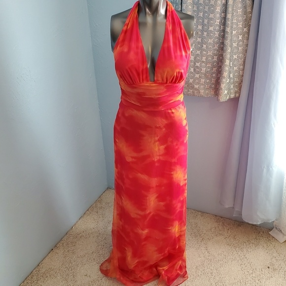 Zum Zum by Niki Livas deep v gown formal maxi C24 - Picture 1 of 8